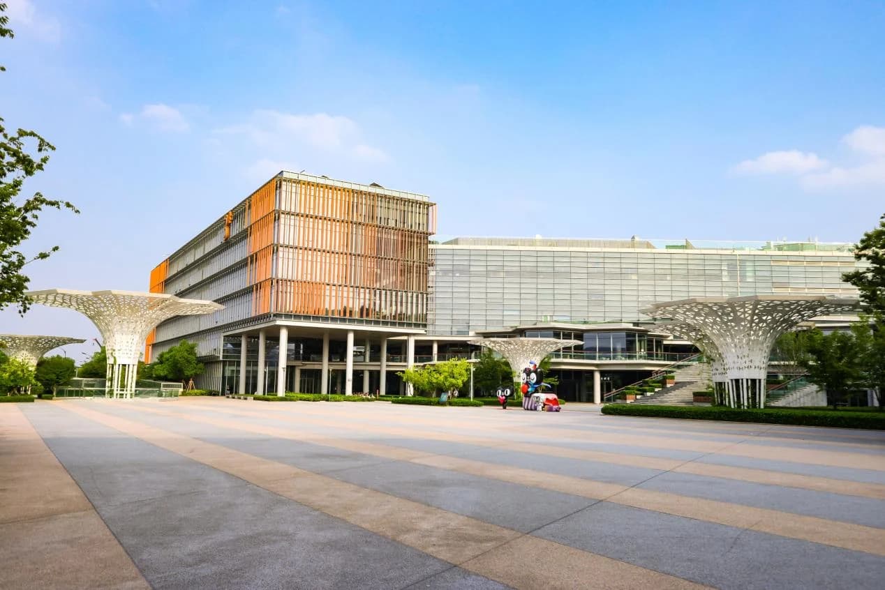 AIGC 训练营所在园区外景